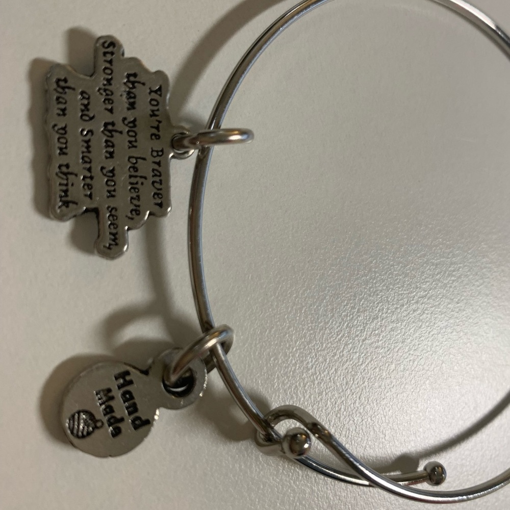 Silver adjustable bracelet w/inspirational quote - Picture 4 of 4